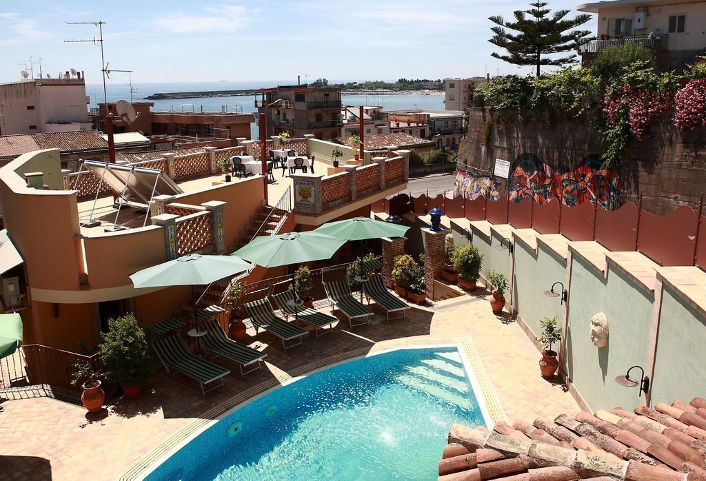 Villa Cristina Giardini Naxos Exterior photo