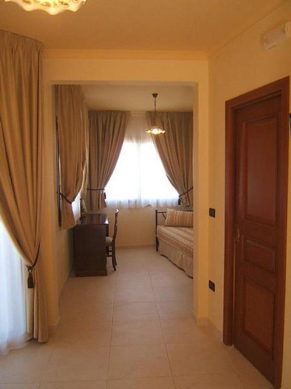 Villa Cristina Giardini Naxos Exterior photo